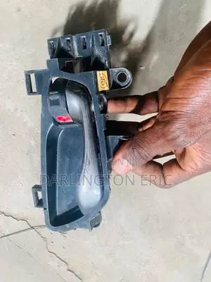 Honda Civic 2017–2021 Inside Door Handle