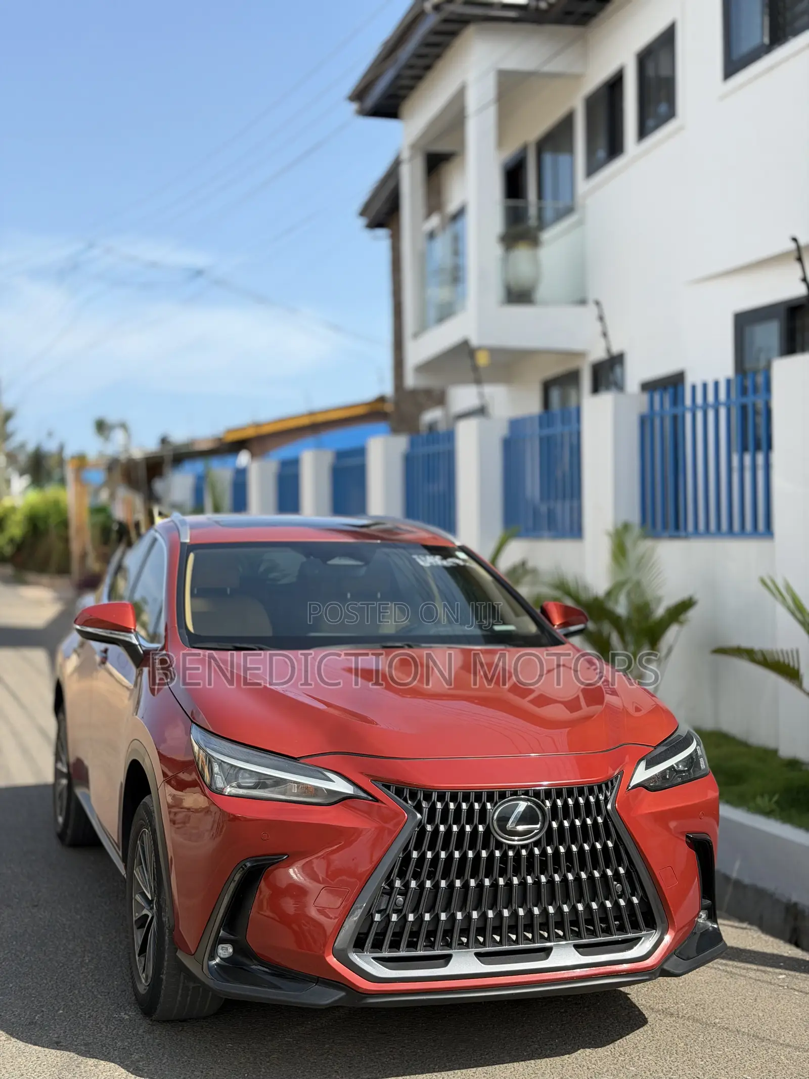 Lexus NX 250 2023 Orange