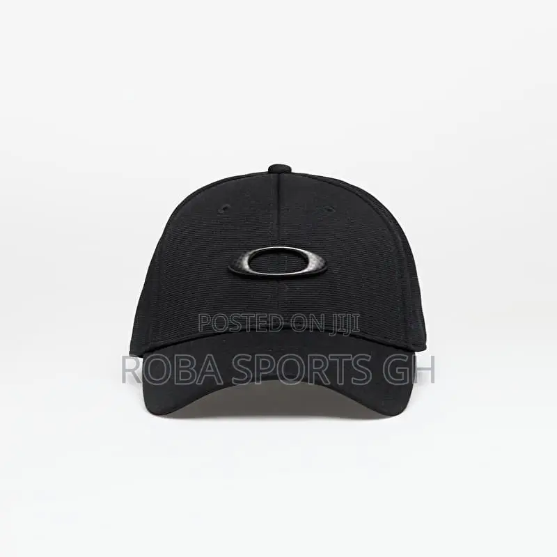 Oakley Cap