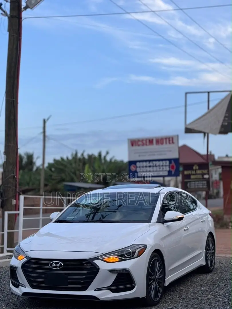 Hyundai Elantra 2018 White