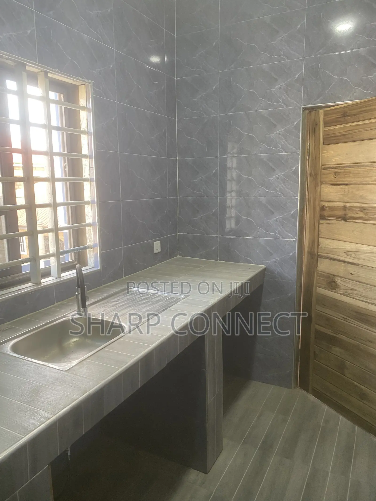 1bdrm Apartment in Sharp-Connect., Adade for rent