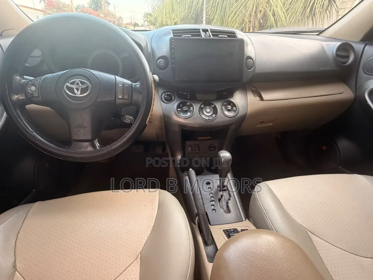 Toyota RAV4 2011 Silver