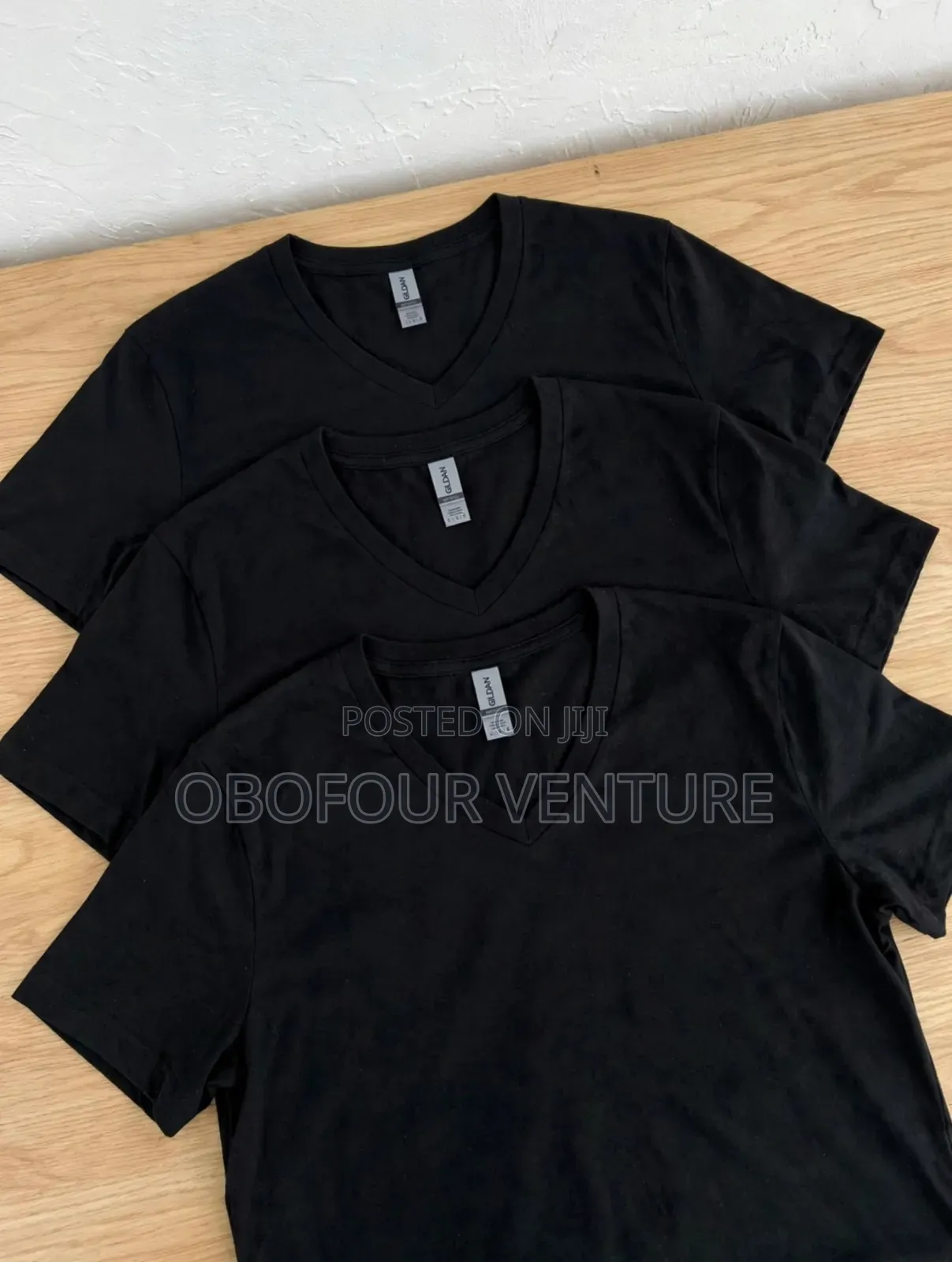 100% Cotton Gildan Unisex v-Neck From Usa Gildan v-Neck