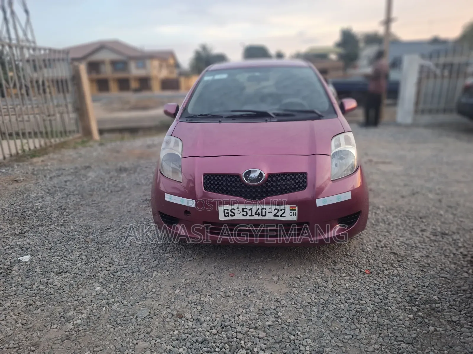 Toyota Vitz 1.0 FWD 5dr 2009 Ivory