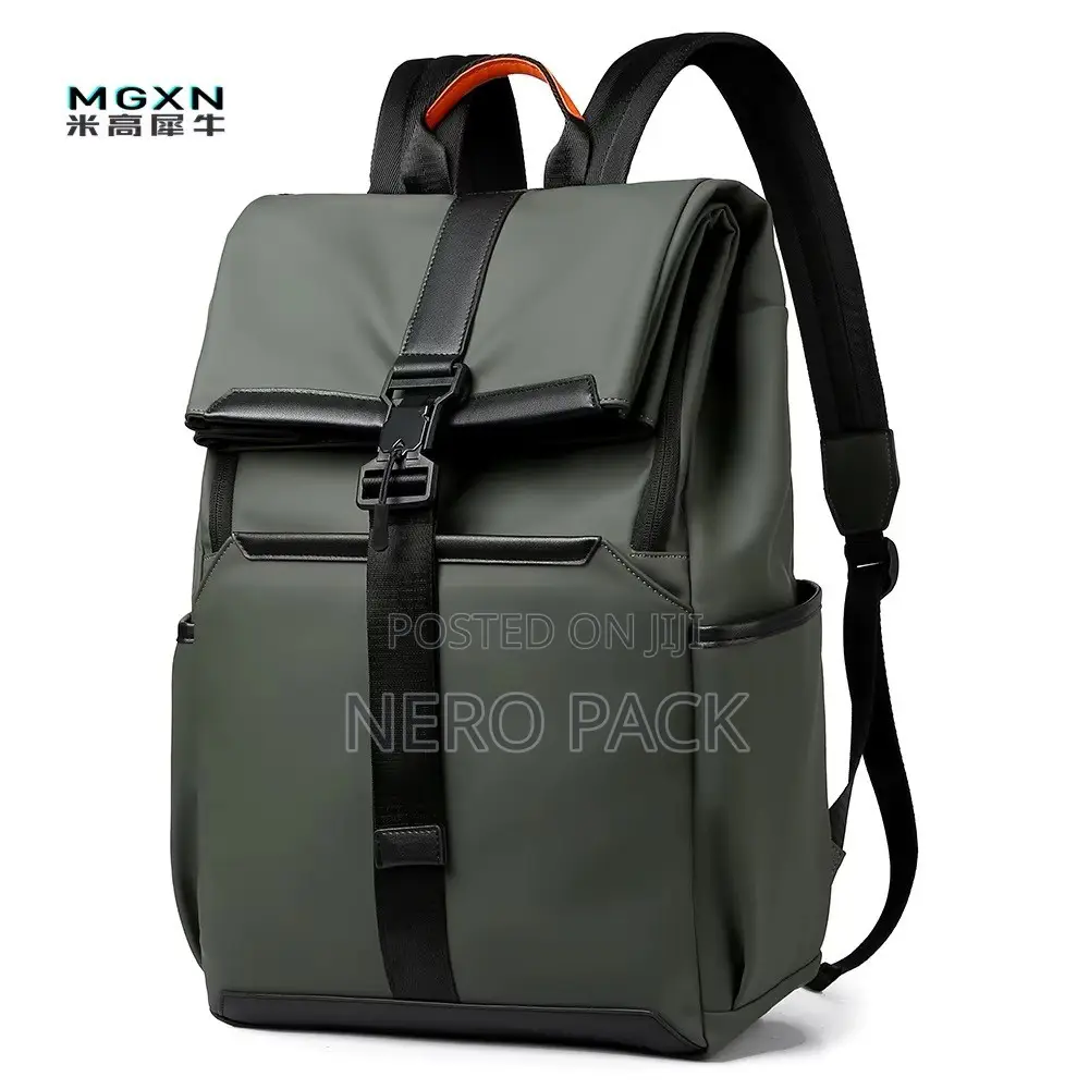 Men’s Large Capacity Waterproof Casual Travel Backpack