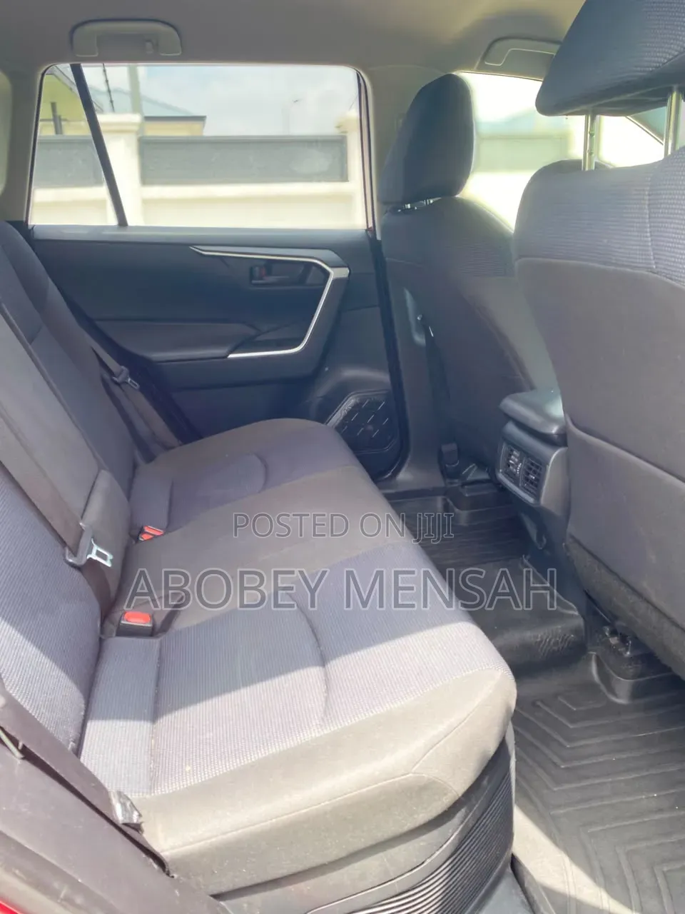 Toyota RAV4 LE AWD 2019 Red