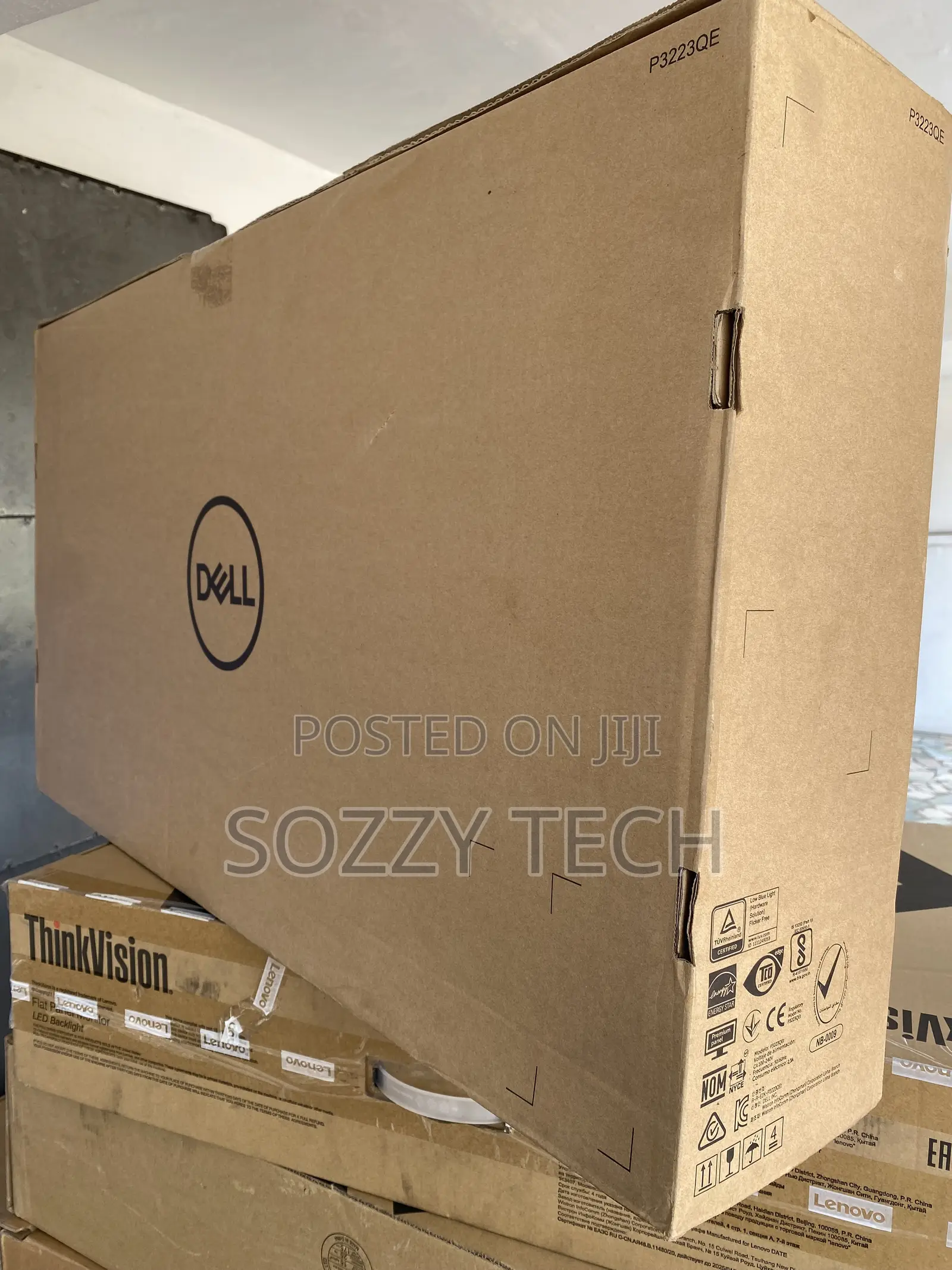 Dell P3223QE USB Type-C Hub Monitor, 31.5" IPS Display, 4K UHD