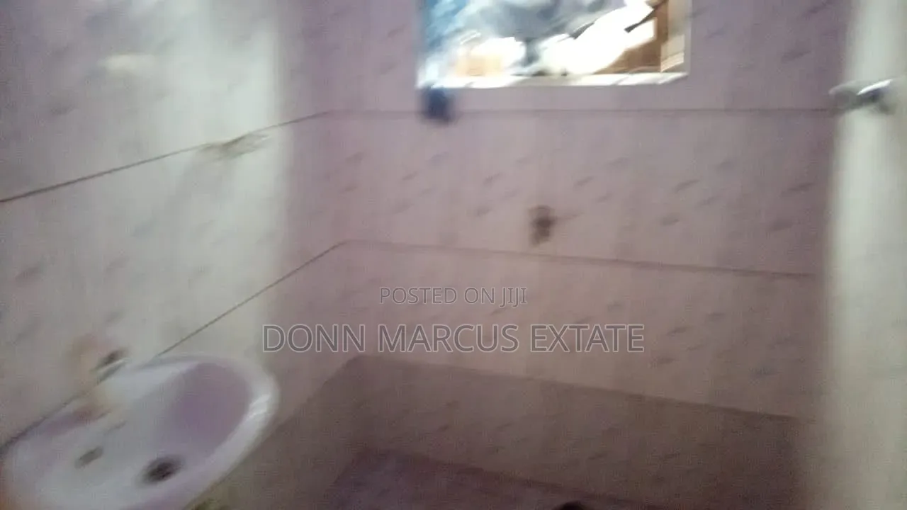4bdrm Apartment in Don Marcus Estate, Kumasi Metropolitan for rent