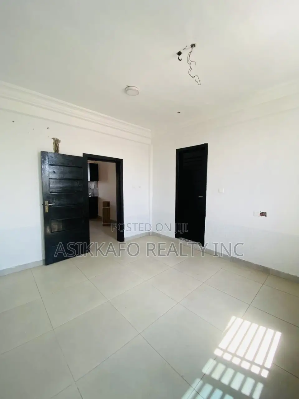 1bdrm Apartment in Community 18, Spintex for rent