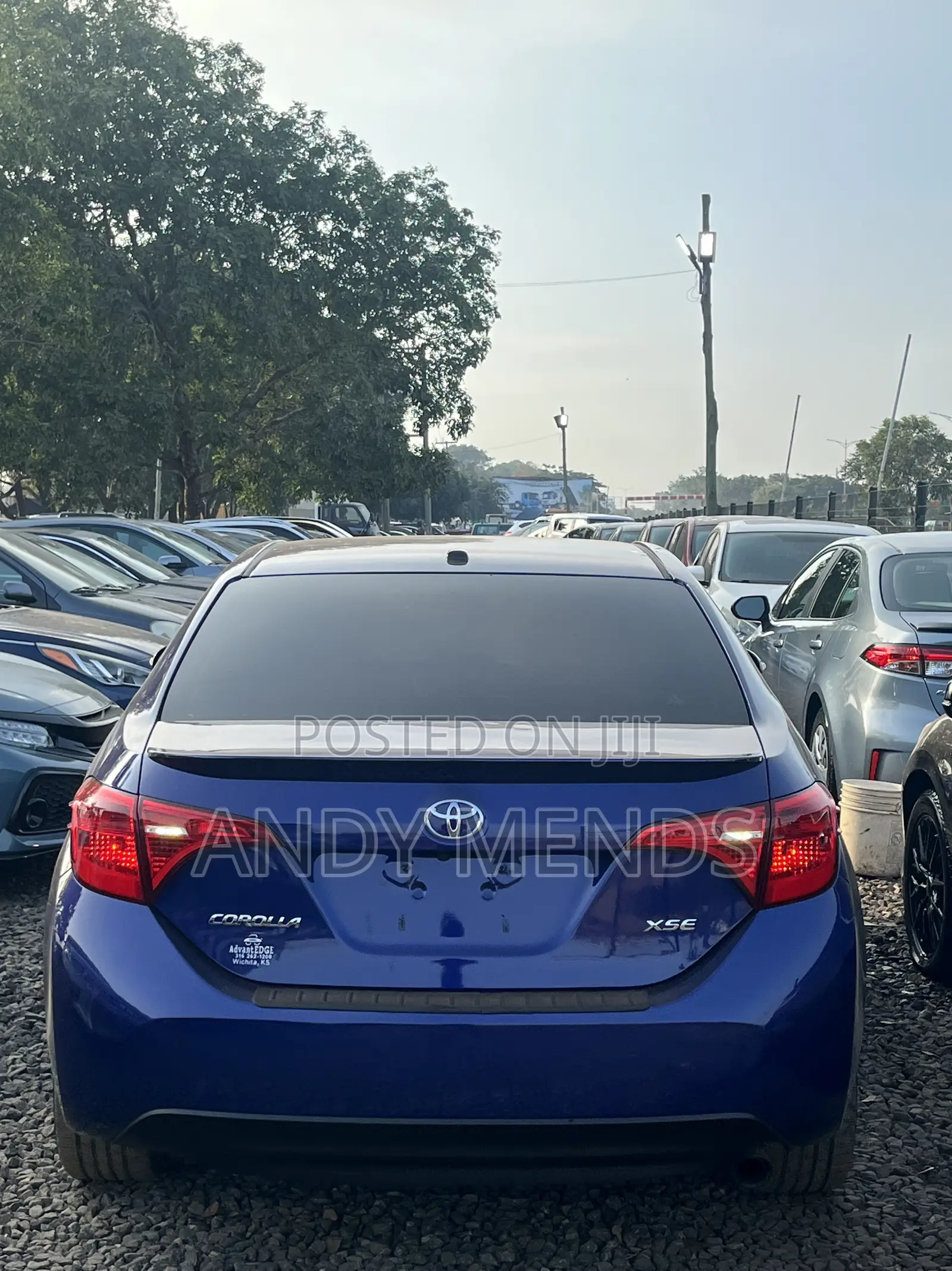 Toyota Corolla XSE 4dr Sedan (1.8L 4cyl CVT) 2017 Blue