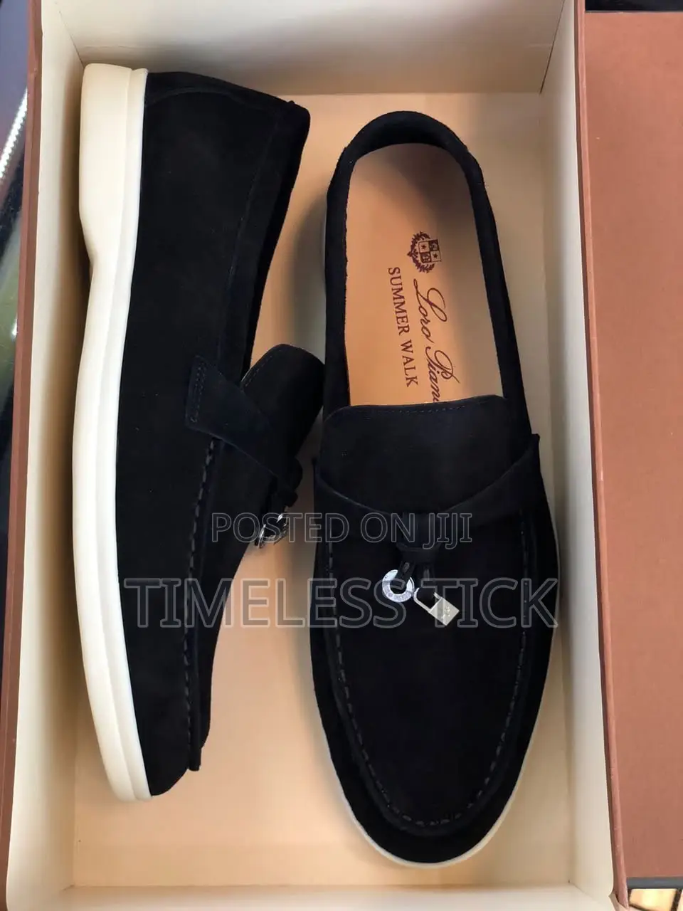 Men Solid Shoe