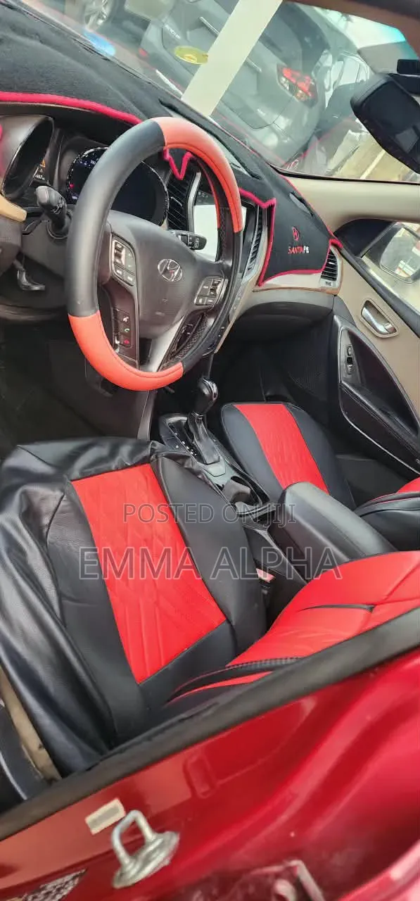 Hyundai Santa Fe 2013 Red