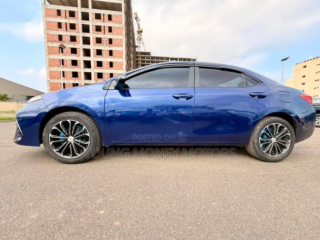 Toyota Corolla L 4dr Sedan (1.8L 4cyl CVT) 2017 Blue