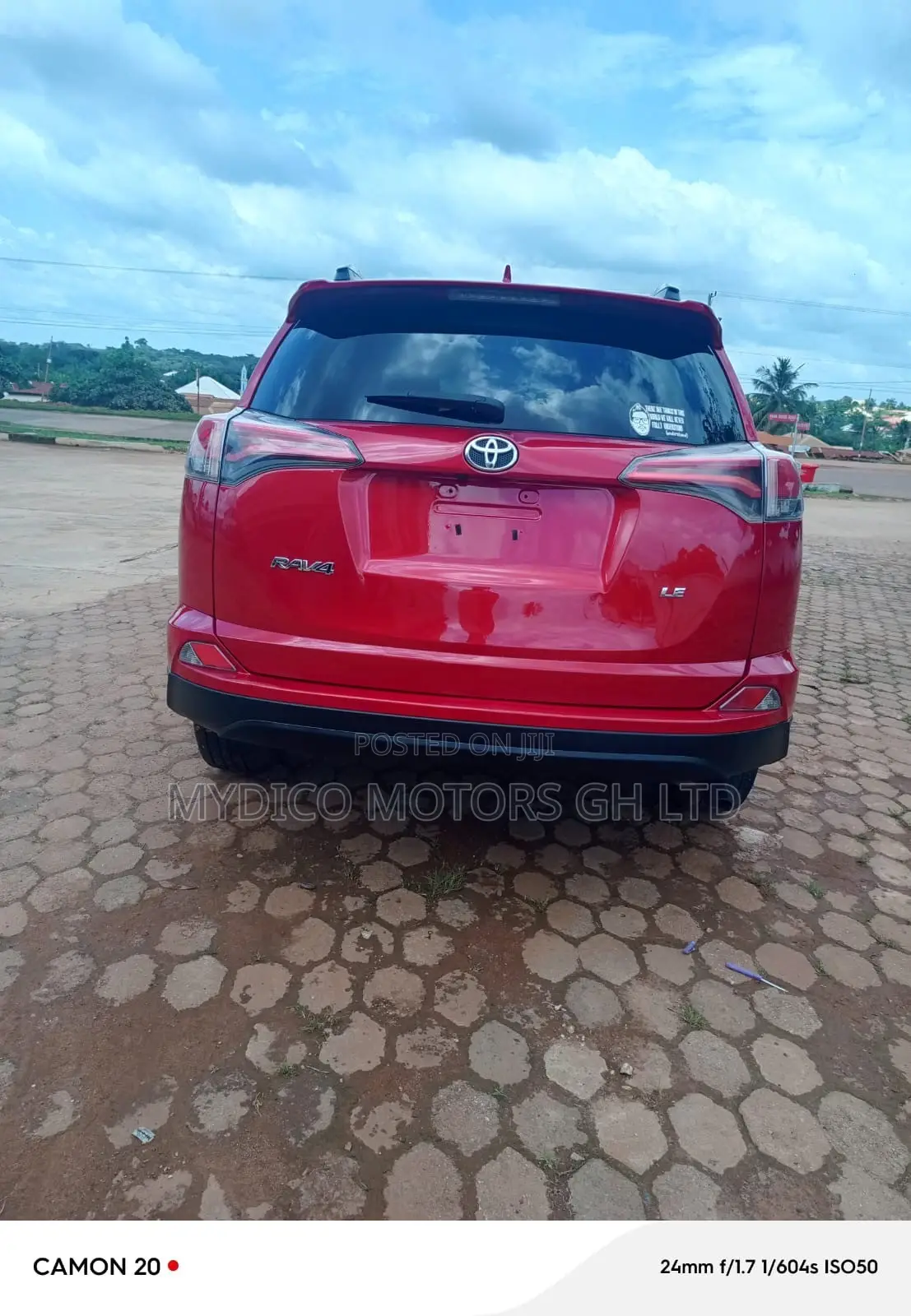 Toyota RAV4 LE AWD (2.5L 4cyl 6A) 2017 Red