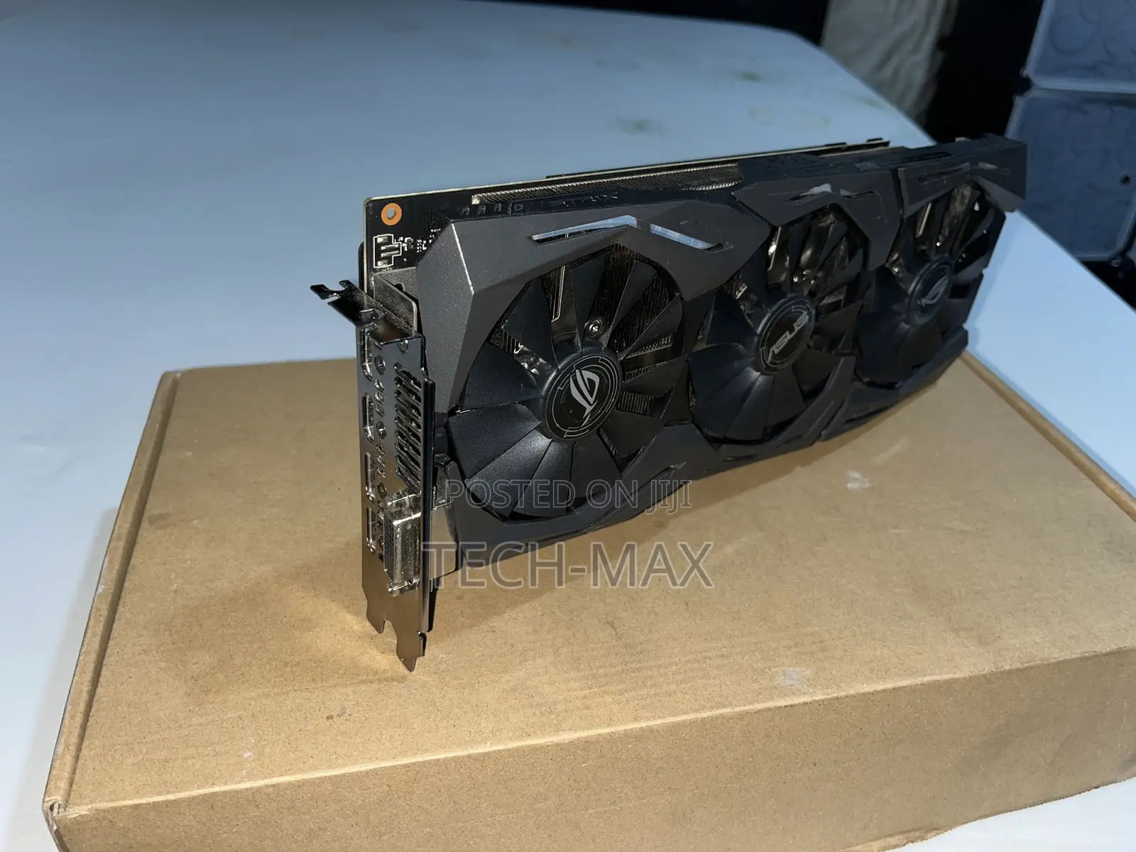 ASUS Rog GTX 1060 6gb Oc RGB