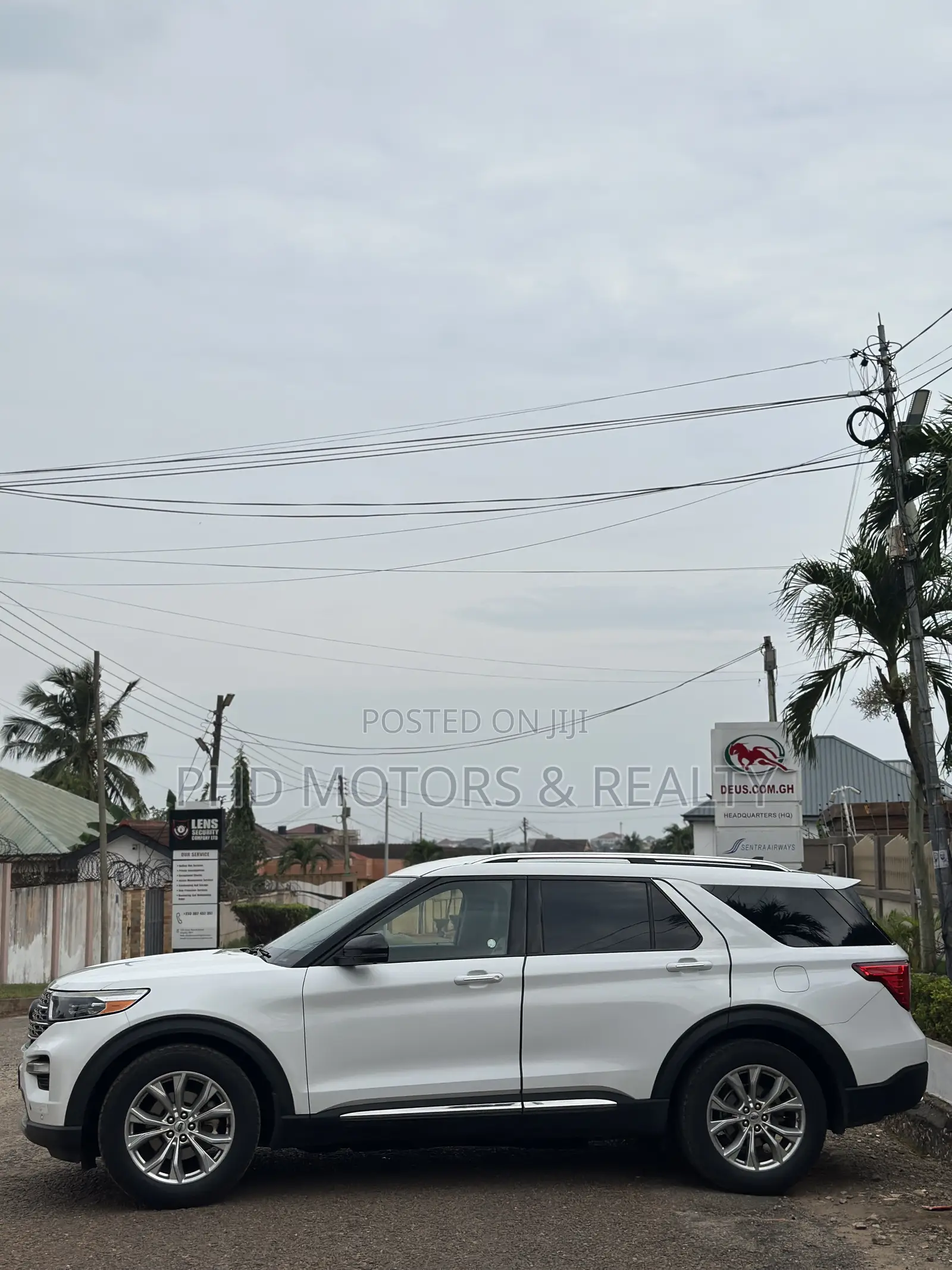 Ford Explorer Limited 2021 White