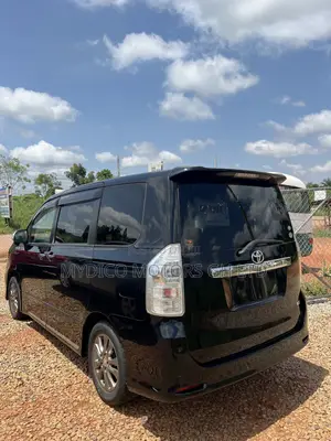 Toyota Voxy 2013 Black