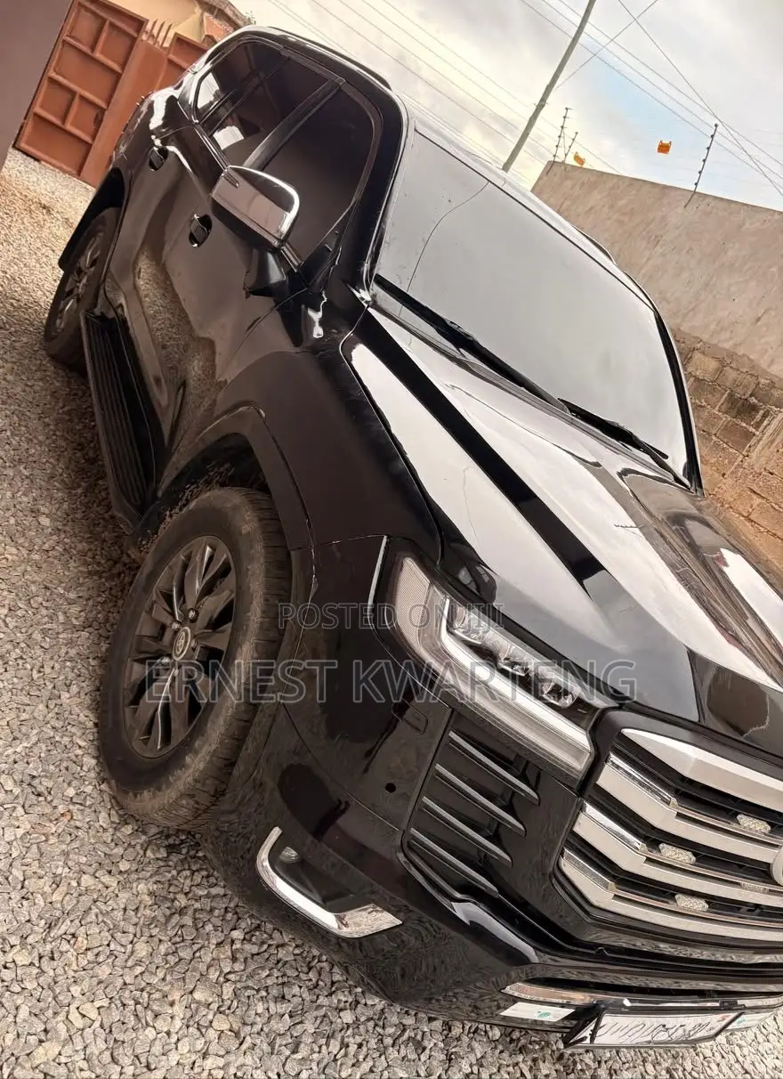 Toyota Land Cruiser 2015 Black
