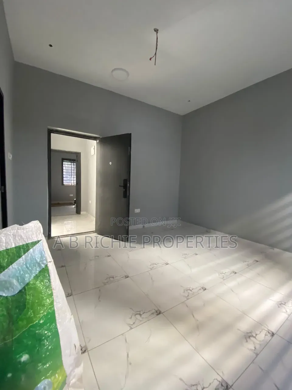 4bdrm House in Ab Richie Properties, Baatsona Total for rent