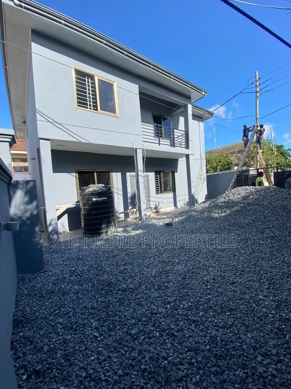 4bdrm House in Ab Richie Properties, Baatsona Total for rent