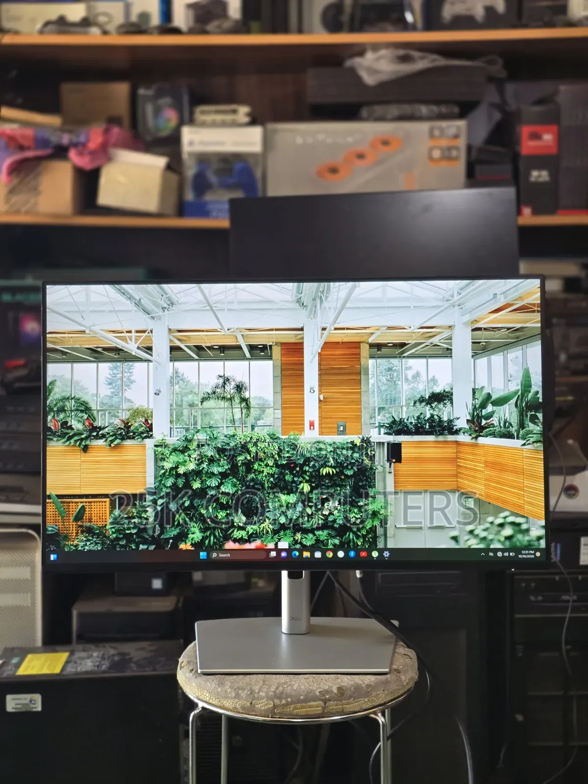 Dell P2725HE USB-C Hub Monitor