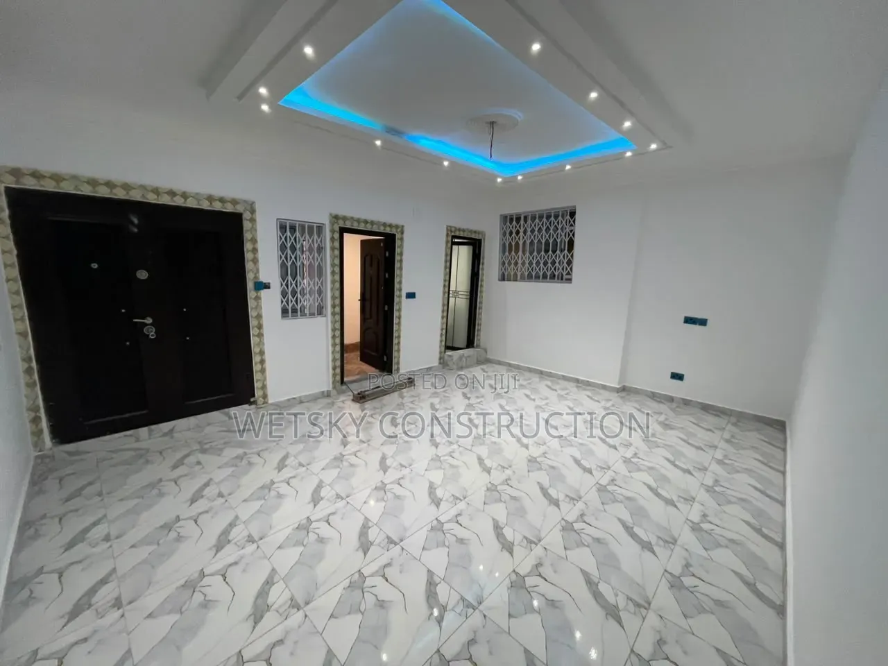 1bdrm Apartment in Awoshie Anyaa Deeper, Market for rent