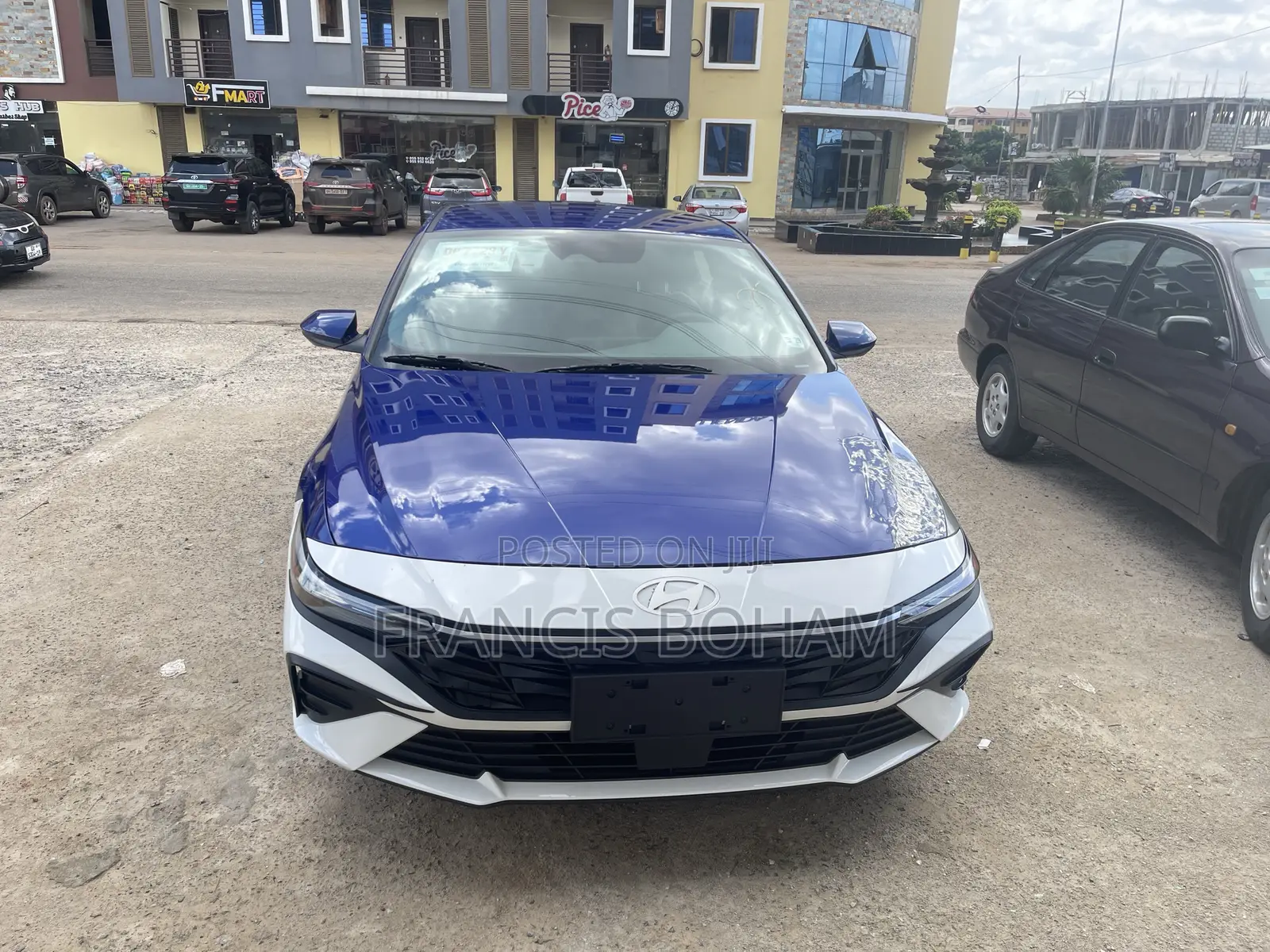 Hyundai Elantra Limited 2024 Blue
