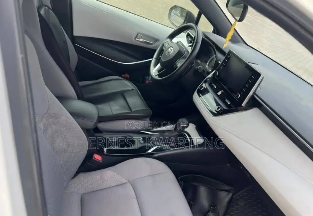 Toyota Corolla 2021 White