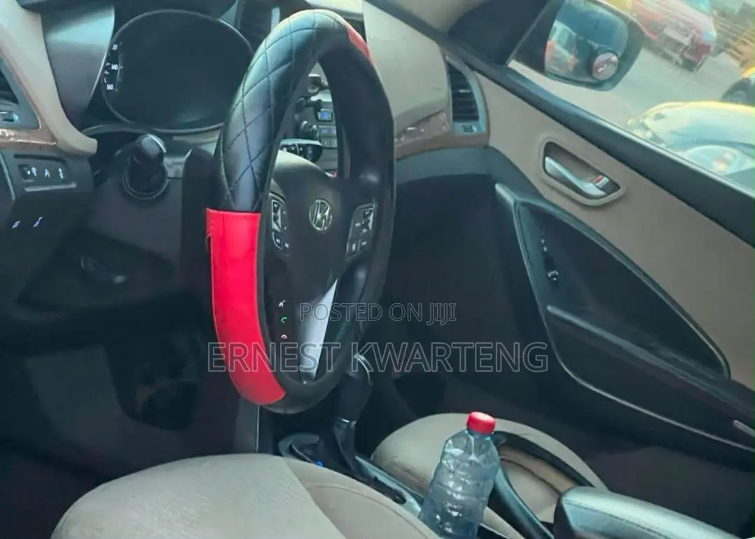 Hyundai Santa Fe 2016 Red