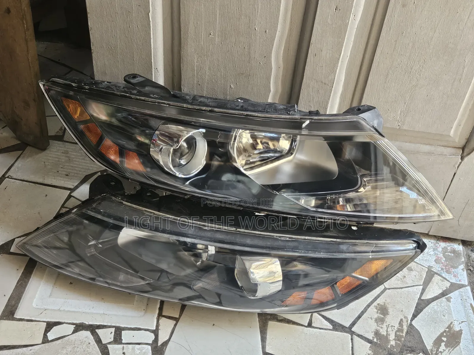 Kia Optima 14 Headlight Charger Type