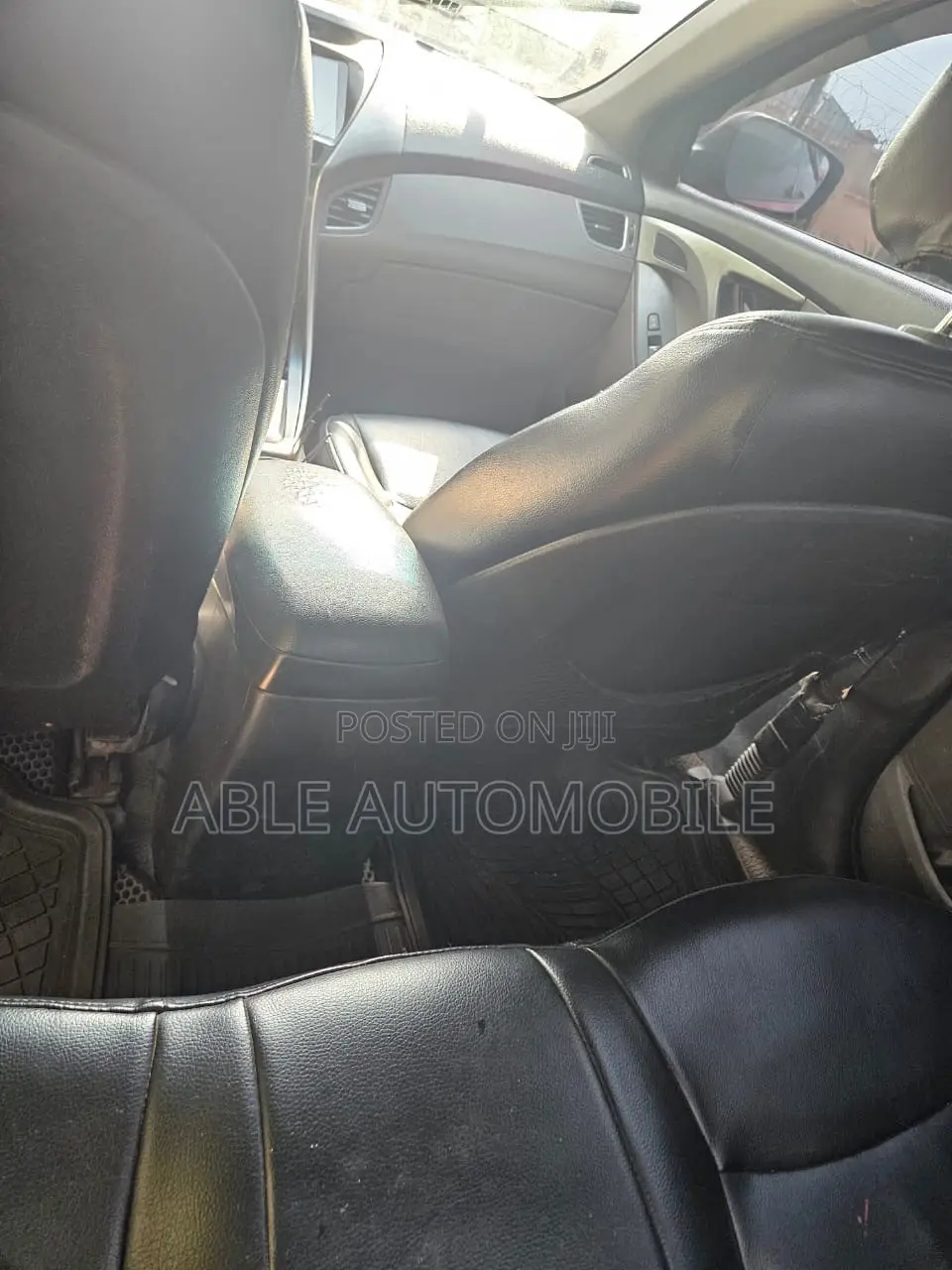 Hyundai Elantra GLS Sedan FWD (1.8L 4cyl 6A) 2013 Red