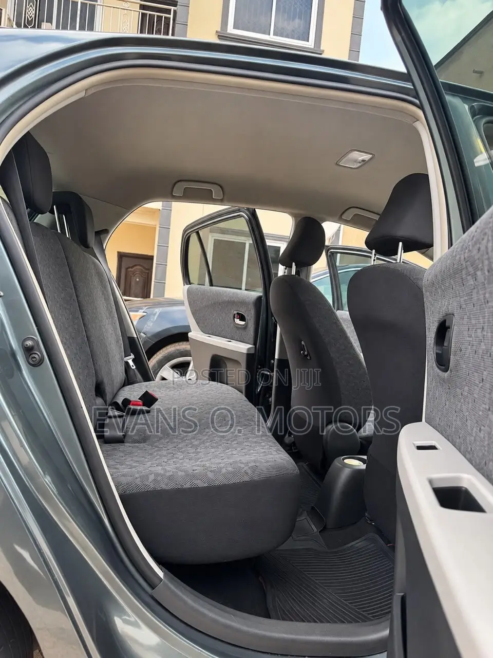 Toyota Vitz 2010 Gray