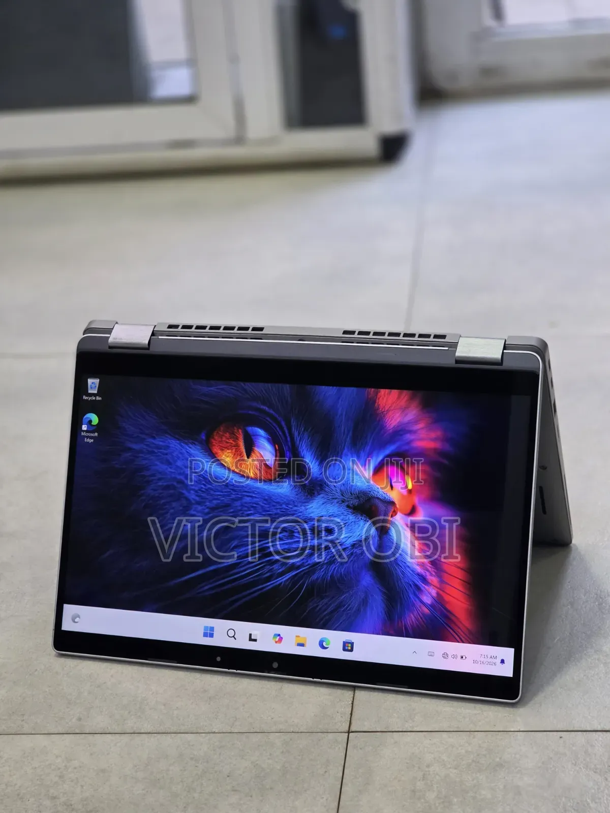 Laptop Dell Latitude 5320 2-in-1 16GB Intel Core i7 SSD 512GB