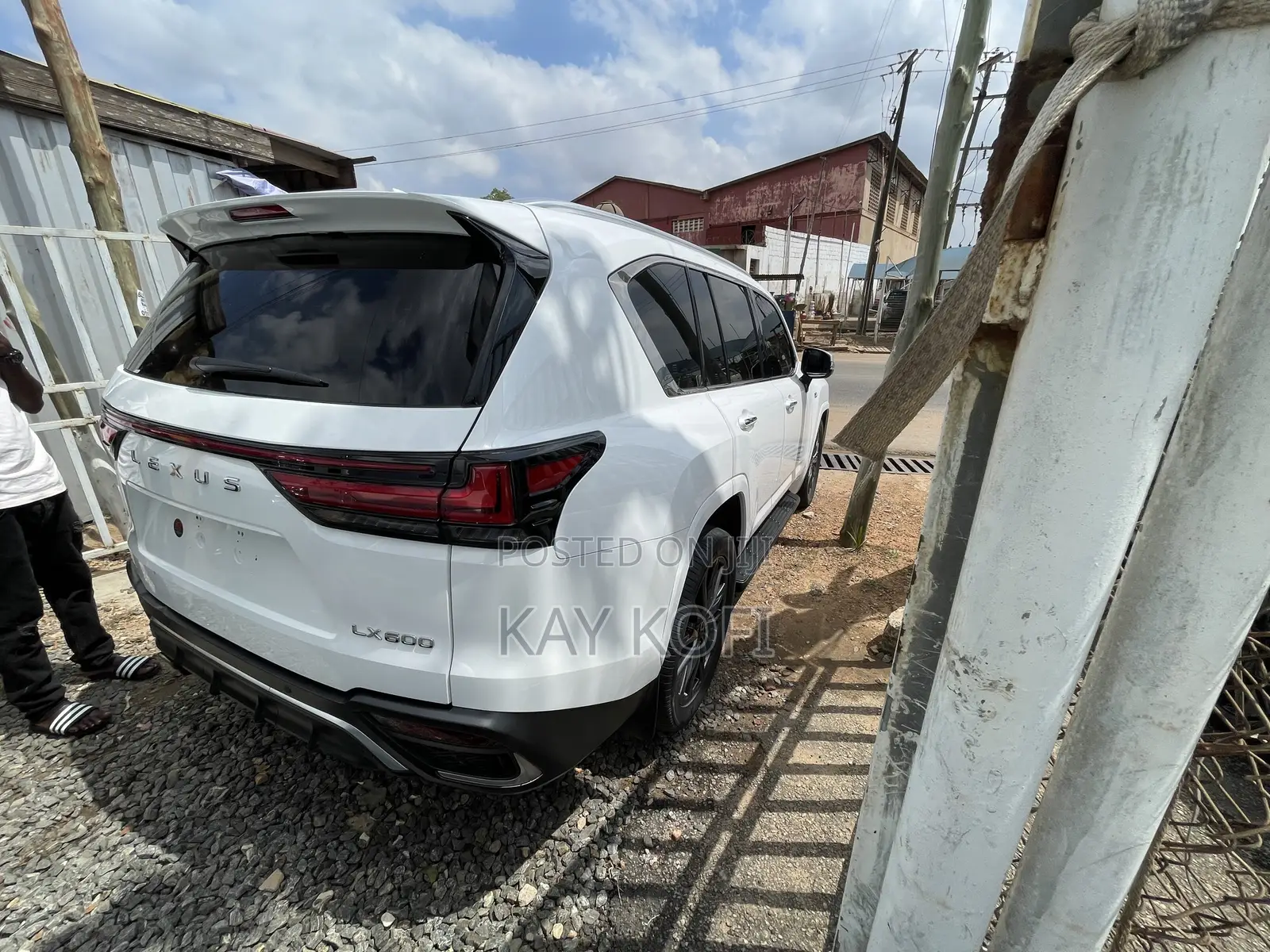 Lexus LX 600 2023 White