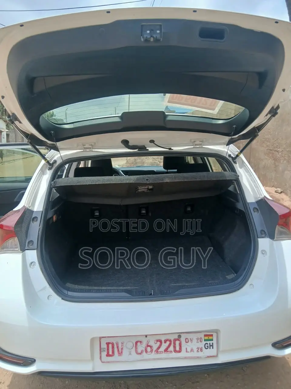 Toyota Corolla 2019 White
