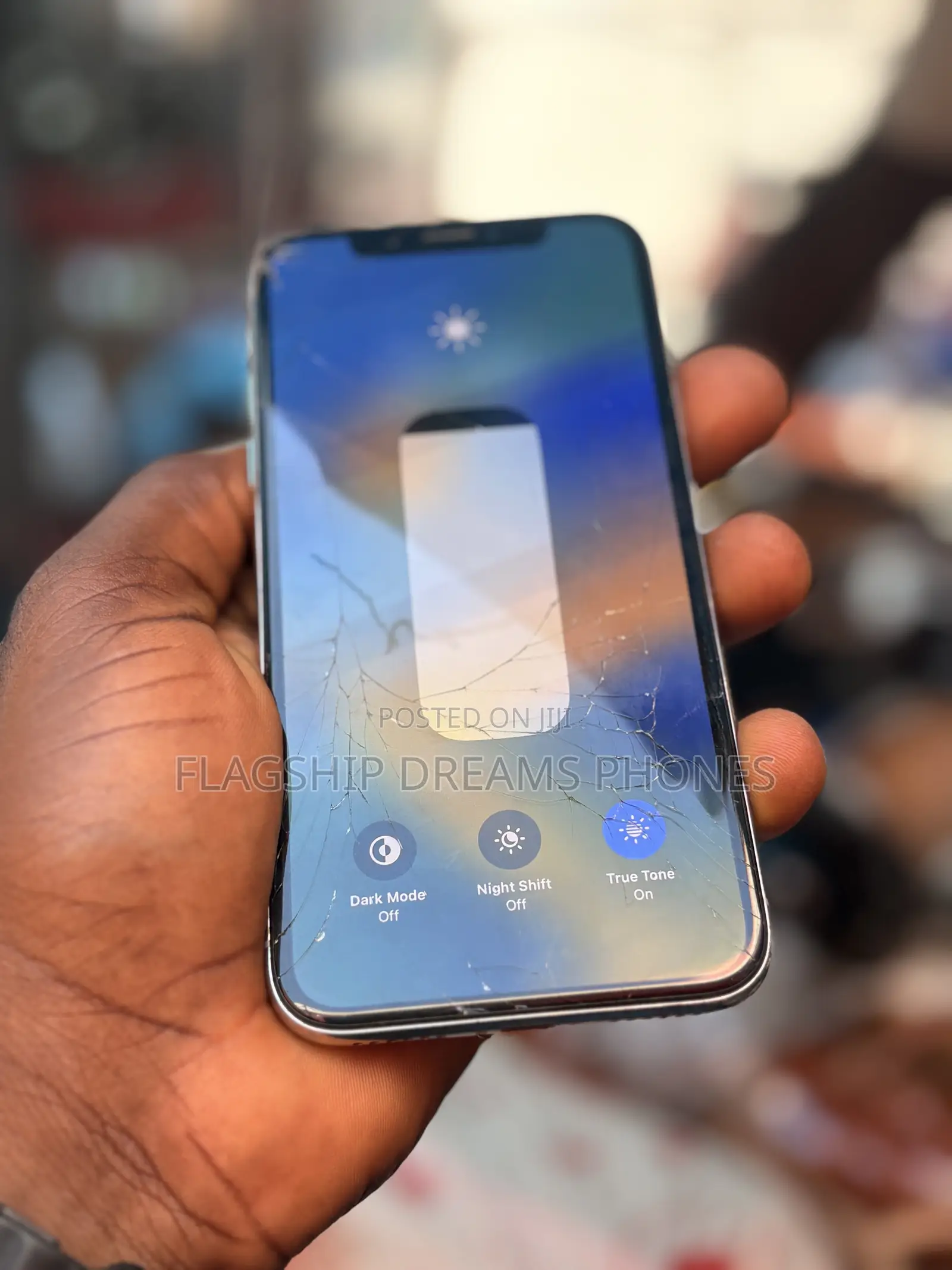 Apple iPhone X 64 GB White