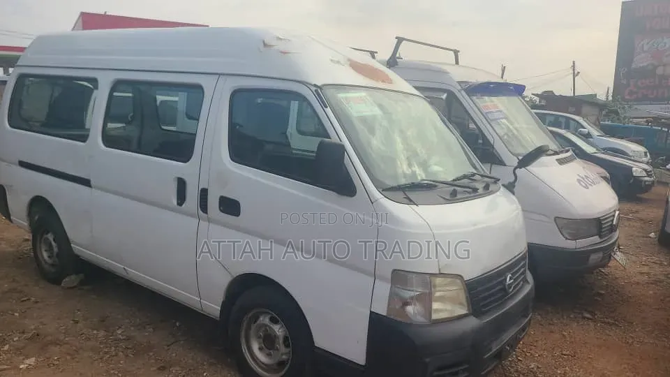 Nissan Caravan (Urvan) 2010 White