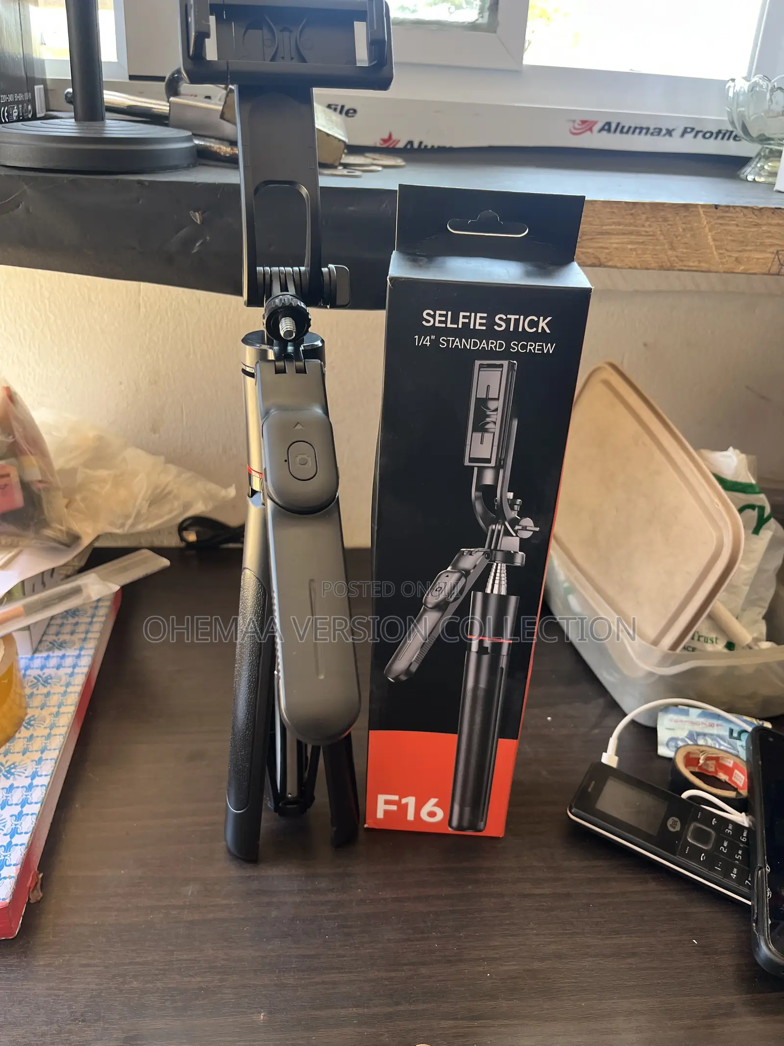 F16 Tripod Stand