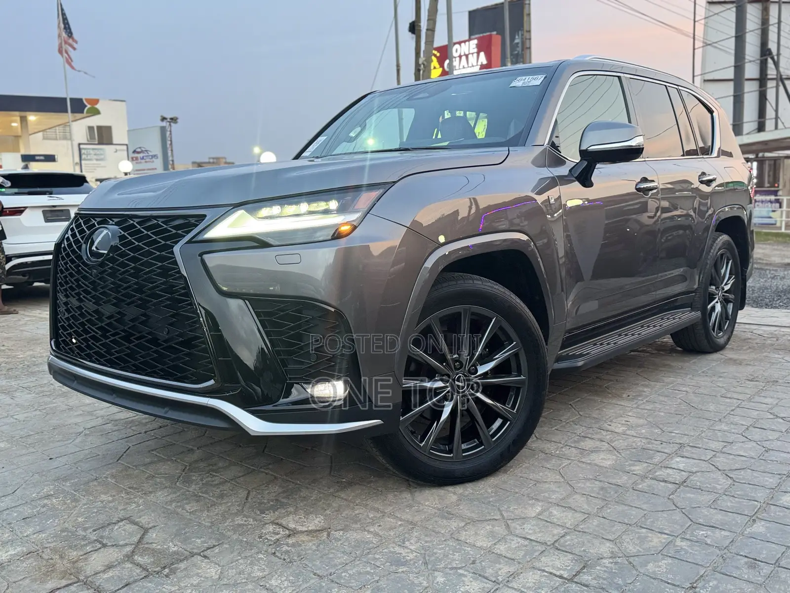 New Lexus LX 700h 2025 Gold