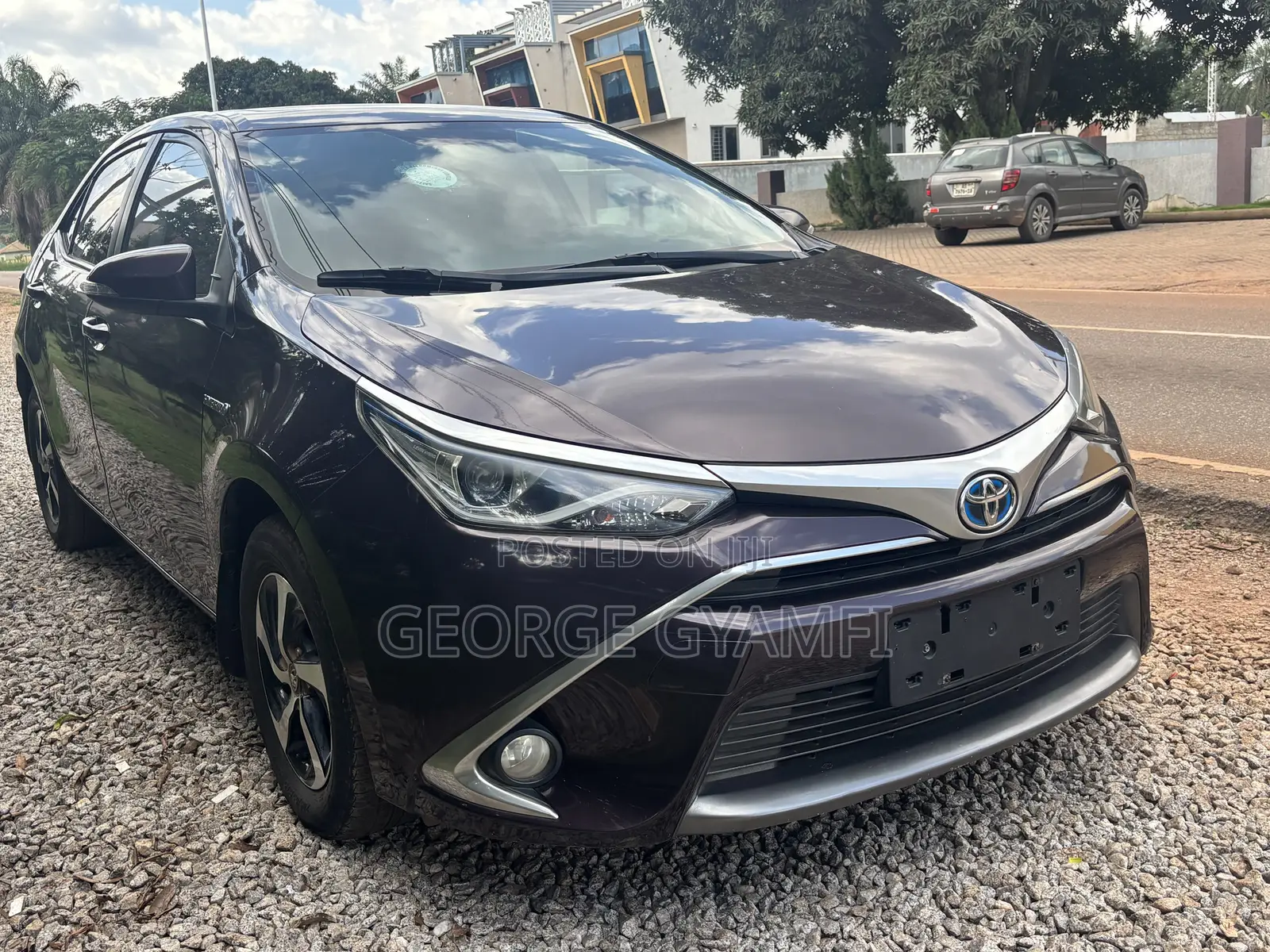 Toyota Corolla SE (1.8L 4cyl 6M) 2018 Burgundy