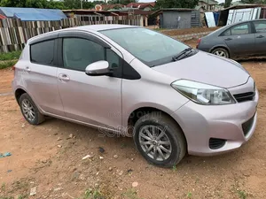Toyota Vitz 2012