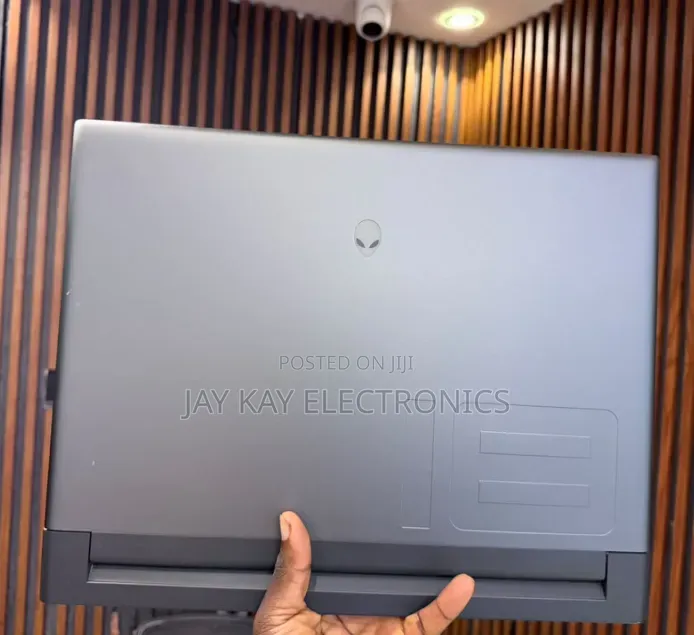 Laptop Alienware M18 R2 32GB Intel Core i9 SSD 1T