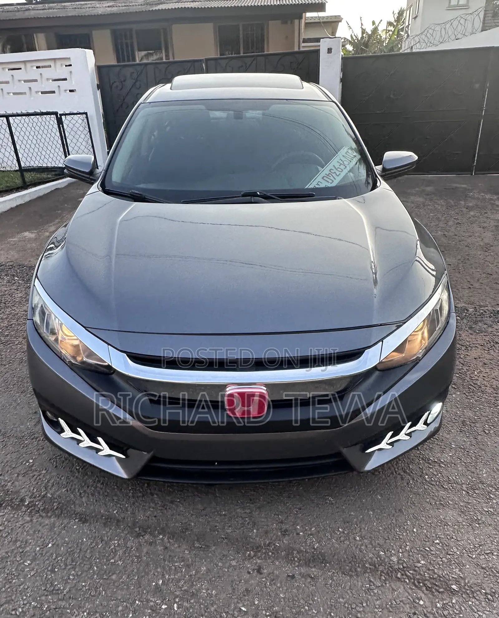 Honda Civic EX-T 4dr Sedan (1.5L 4cyl) 2017 Gray