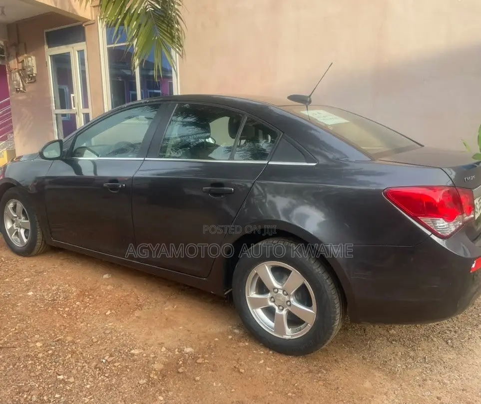Chevrolet Cruze 1LT Auto 2013 Black