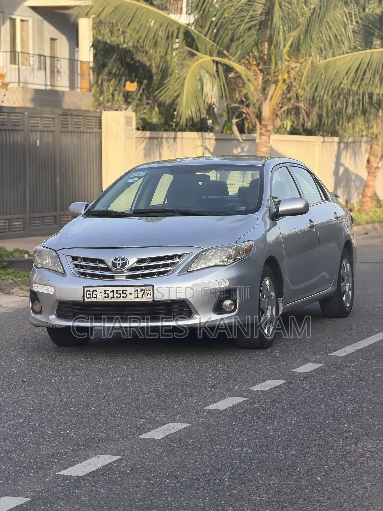 Toyota Corolla LE 4dr Sedan (1.8L 4cyl 4A) 2013 Silver