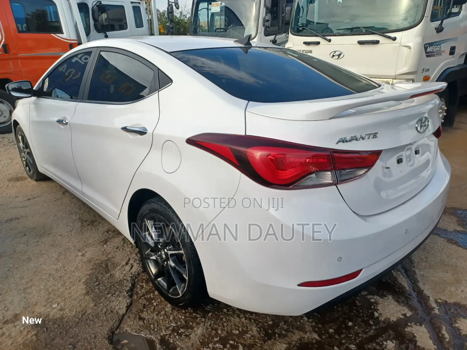 Hyundai Avante 2014 White