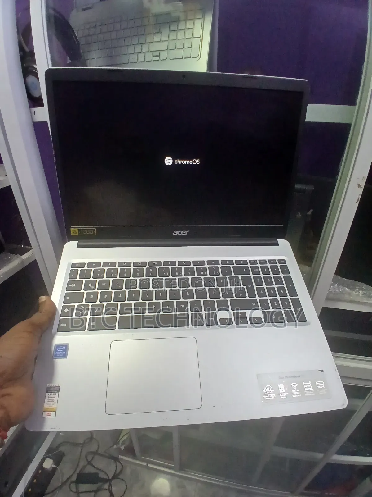 Laptop Asus A52JU 4GB Intel Celeron SSD 128GB
