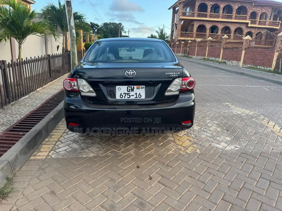 Toyota Corolla LE 4dr Sedan (1.8L 4cyl 4A) 2012 Black