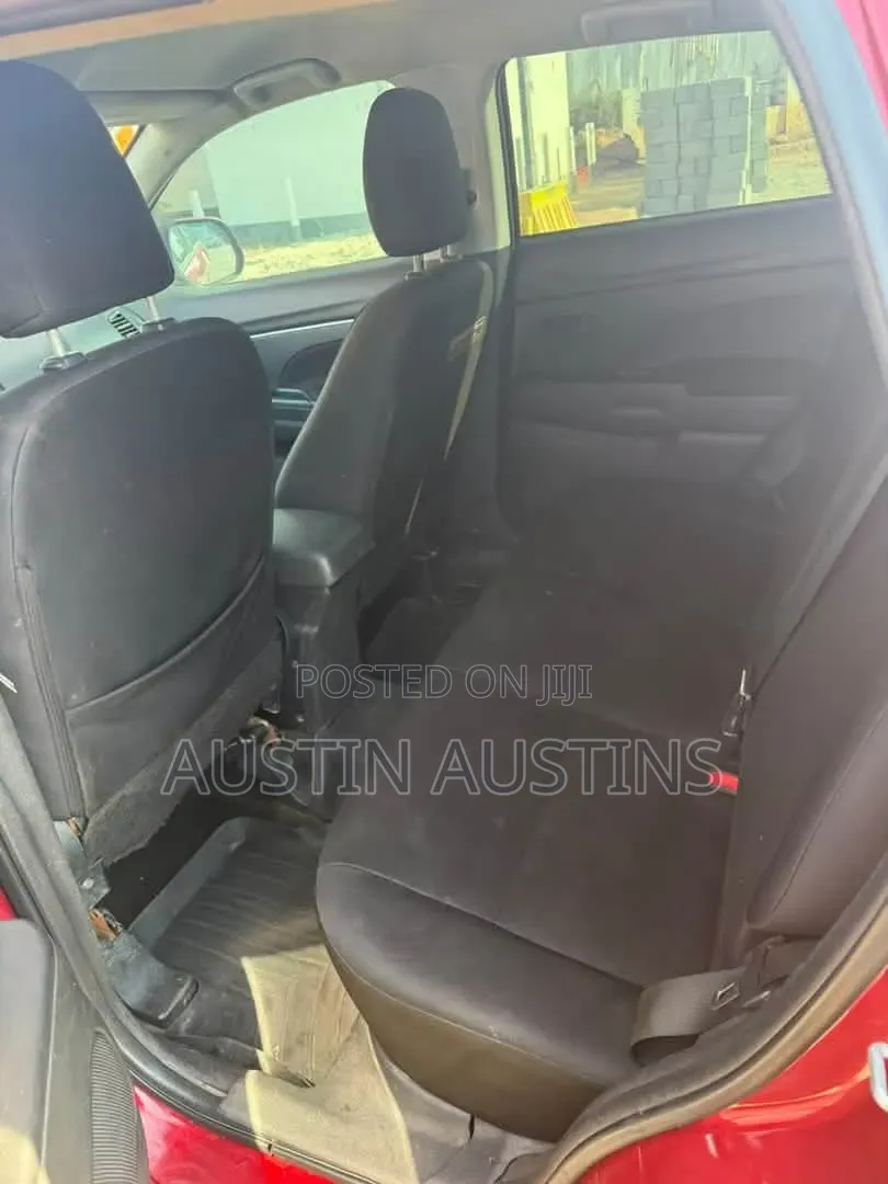 Mitsubishi Outlander 2016 Red