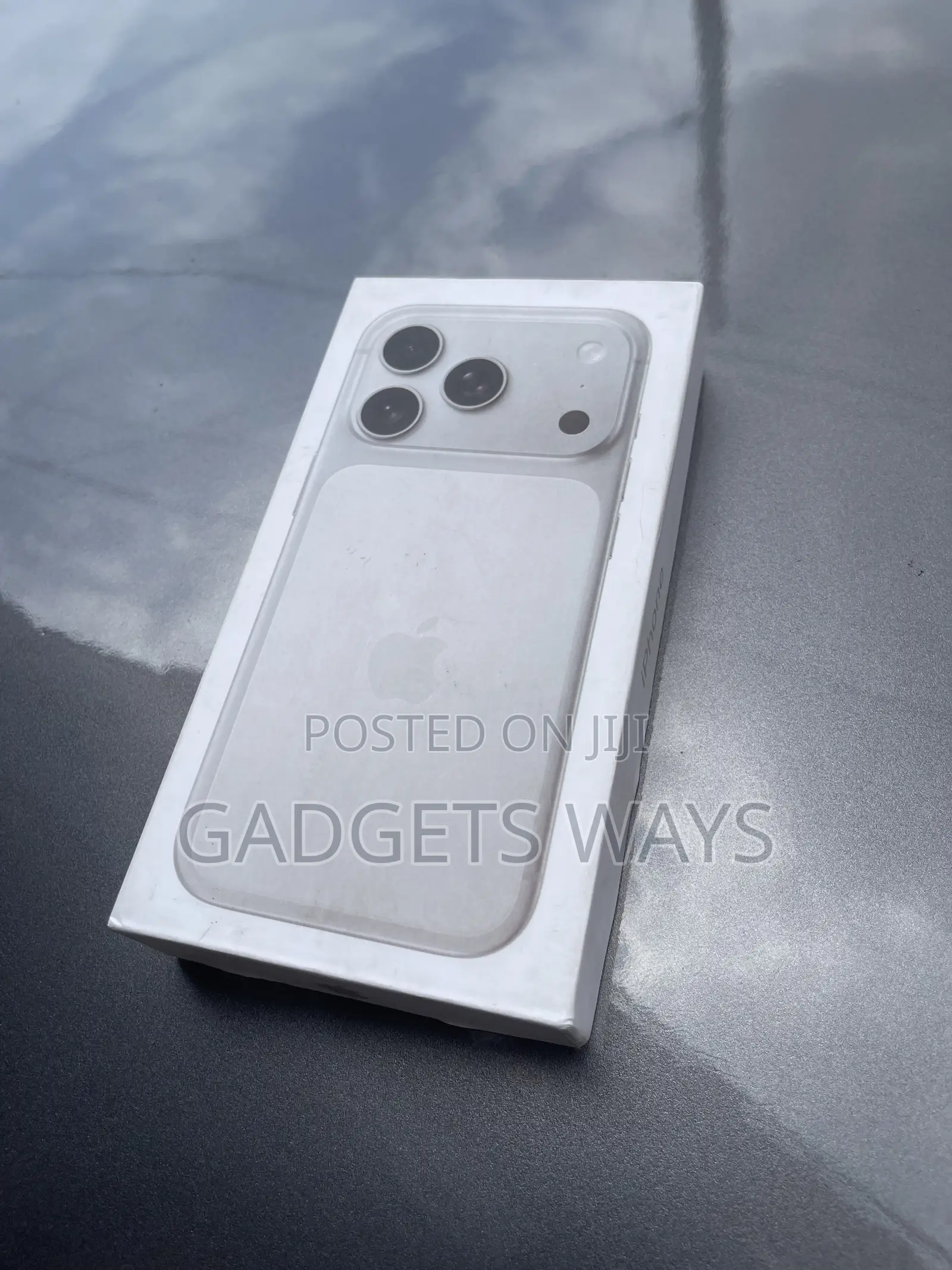New Apple iPhone 17 Pro Max 1 TB Silver